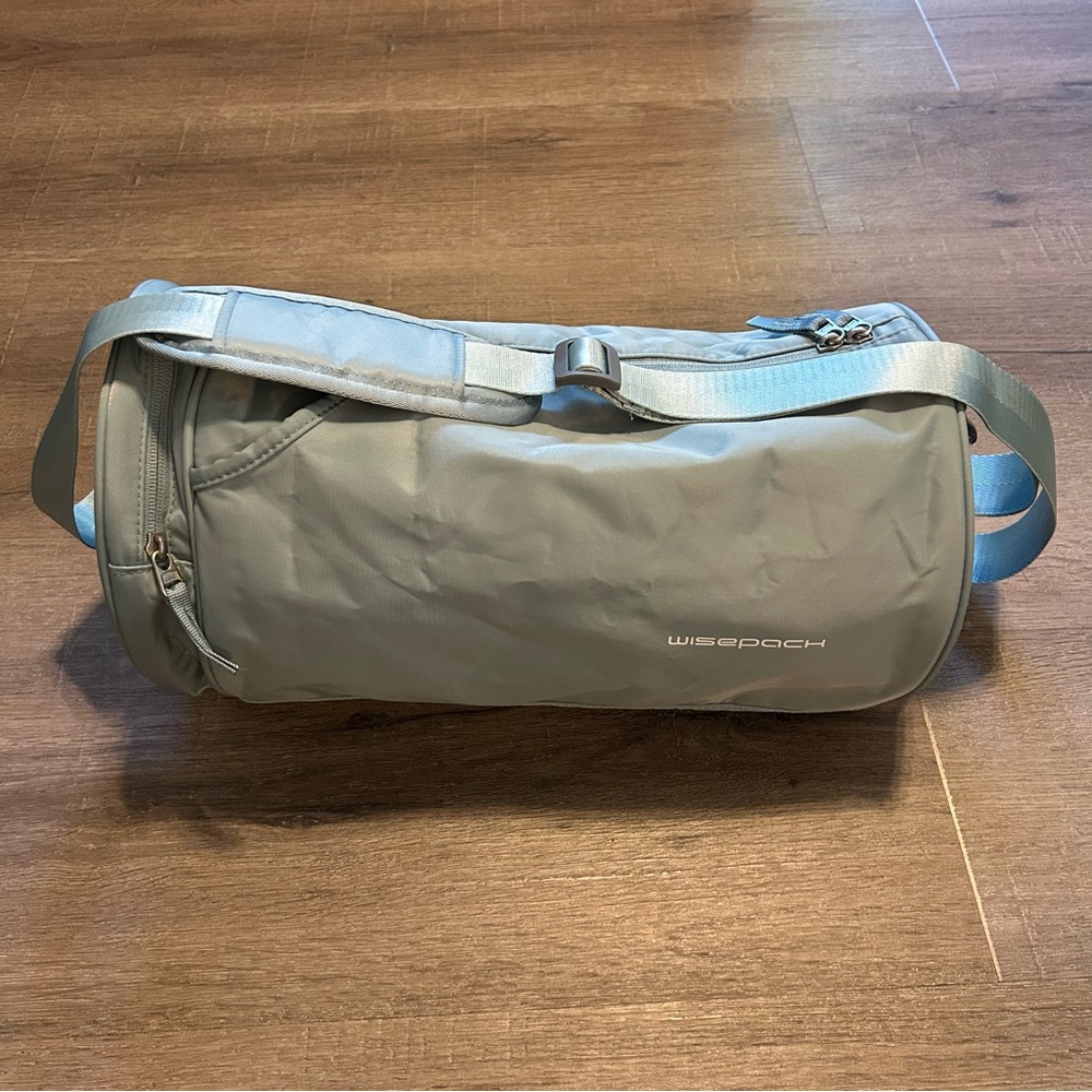 Waterproof Mini Duffle Bag Unisex Spotrs Workout Bag NWOT